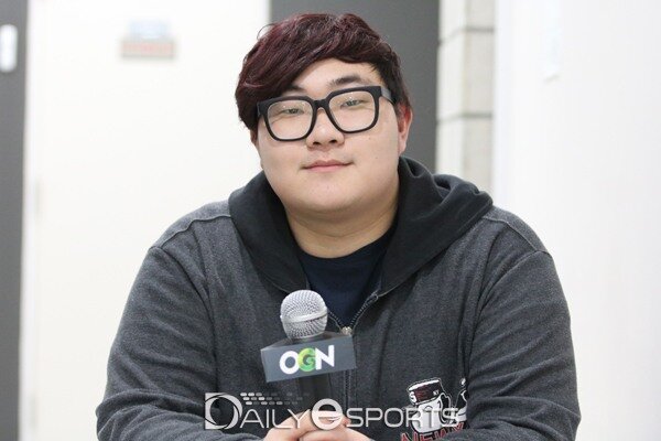 YOUPC방 이미지