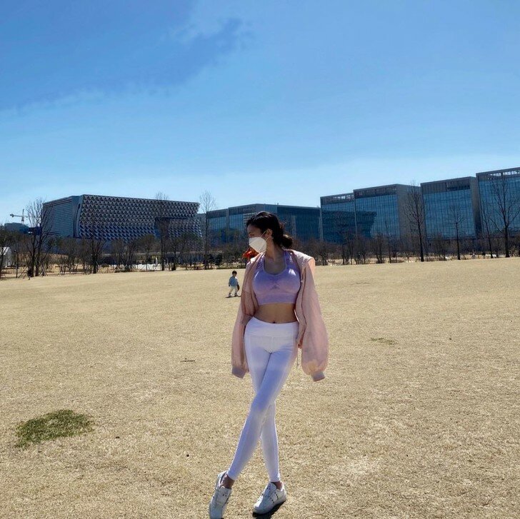 온라인슬롯, 슬롯사이트, 온라인카지노, 슬롯커뮤니티 슬롯왕국 - 요가하는 누나 몸매 ㅗㅜㅑ