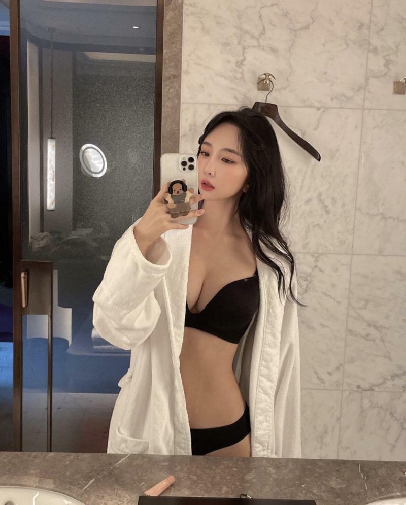 온라인슬롯, 슬롯사이트, 온라인카지노, 슬롯커뮤니티 슬롯왕국 - 전직 아이돌 출신 맥심모델 누나 ㅗㅜㅑ