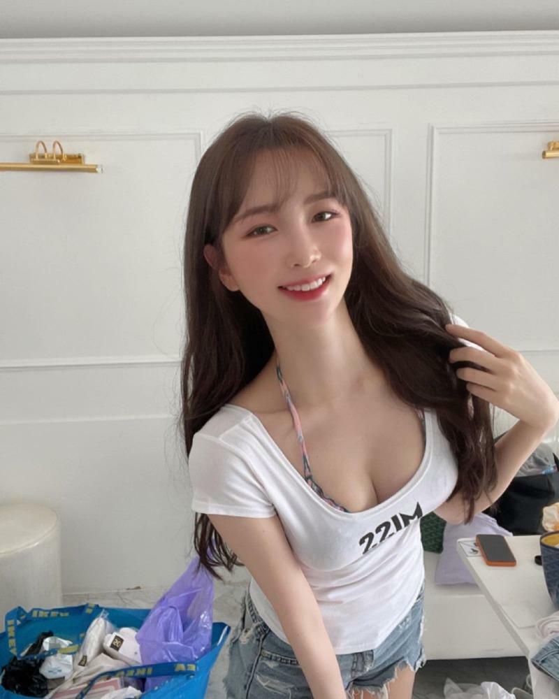 온라인슬롯, 슬롯사이트, 온라인카지노, 슬롯커뮤니티 슬롯왕국 - 전직 아이돌 출신 맥심모델 누나 ㅗㅜㅑ