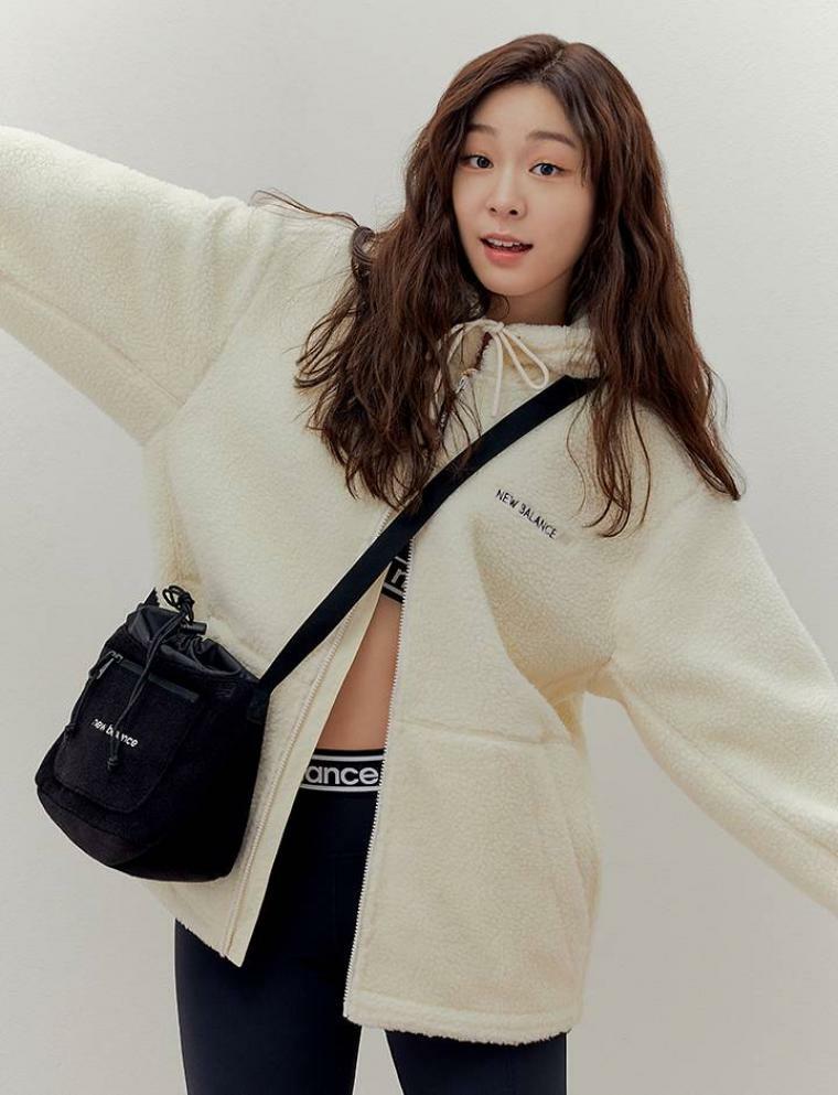 뽀글파마 이미지