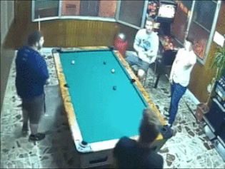 웹진 인벤 : 당구 초보의 3연속 뽀록.gif - 오픈이슈갤러리 당구 초보의 3연속 뽀록.gif