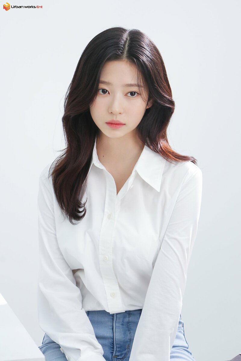 웹진 인벤 : 김민주, 소속사 프로필 사진찍는 민주씨 27장 (고화질) - 오픈이슈갤러리 김민주, 소속사 프로필 사진찍는 민주씨 27장 (고화질)
