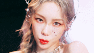 태연 신곡 'INVU' 뮤비 움짤.gif