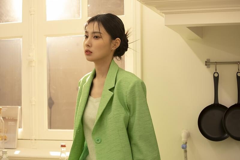 웹진 인벤 : 강혜원 엘르 화보 비하인드 - 오픈이슈갤러리 강혜원 엘르 화보 비하인드