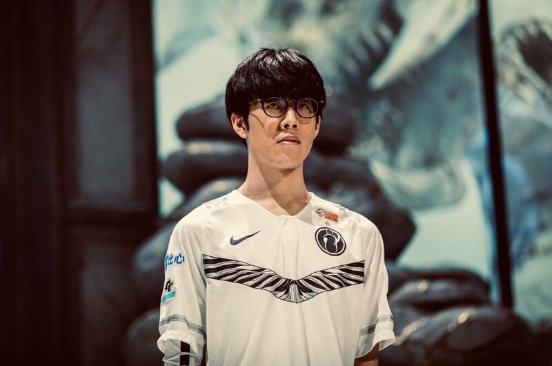 리그오브레전드 인벤 : ???: 여친은 죄악이 맞다... - LoL/e스포츠 이야기 게시판