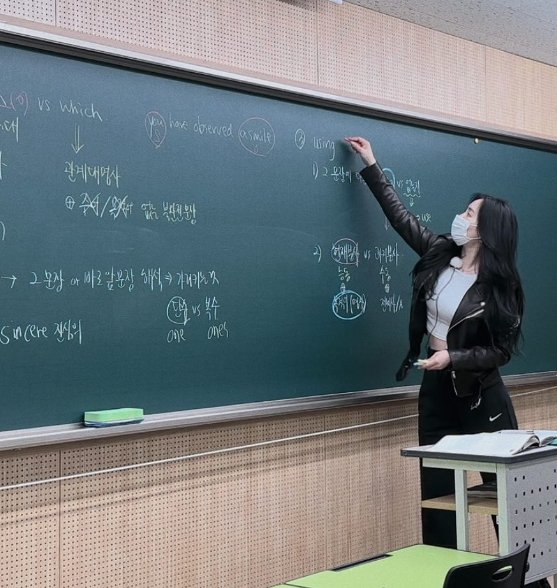 ㅇㅎ?) 요즘 흔하다는 여성 학원강사 의상. - 오픈이슈갤러리 - 인벤 ㅇㅎ?) 요즘 흔하다는 여성 학원강사 의상. - 오픈이슈갤러리 - 인벤