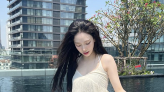 카리나가 입어서 현재 주문폭주중이라는 원피스