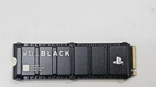 PS5 저장공간 확장에는 WD BLACK SN850P 히트싱크 for PS5 M.2 NVMe (1TB) SSD