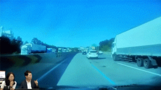 한문철 레전드.GIF