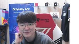 페이커 방송실 가족사진
