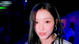 택배 차량 쫓아온 여자