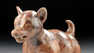 기원전 2세기경 멕시코에서 만들어진 강아지 조각상