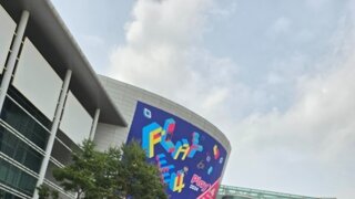 스승의날 손편지와 선물을 두고 간 막내직원