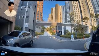 한문철TV)아파트 진입하다가 어린이 자전거와 충돌