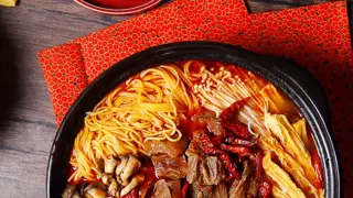 신한카드 피셜 '마라탕 가장 많이 먹는 연령'