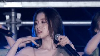 하늘색 크롭 티 오마이걸 아린