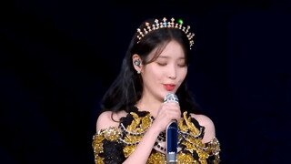 아이유 포스트 2025 시즌 그리팅 비하인드