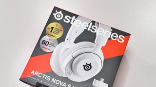 SteelSeries Arctis Nova5 WHITE 무선 게이밍헤드셋.