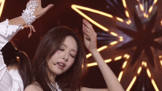 [SBS 가요대전] ITZY 유나.GIF