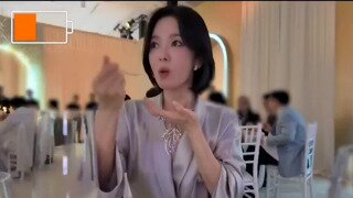 강민경이 뭐라도 찍어 오래서 찍은 송혜교