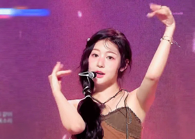걸그룹 팟벤 상단 배경 이미지
