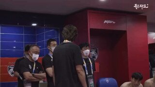 홍명보 국대 개ㅈㄹ하는 장면