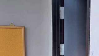 반전의 백리스 드레스 츄