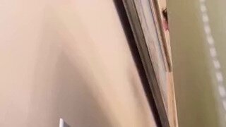 가구 뒤 콘센트 쓸 때 공감되는 짤