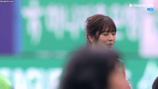 대전의 딸 안유진 시축
