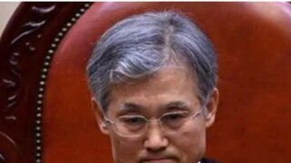 내일 법사위 조희대 와쫄다구 연구원들 끌려나올거같은대 ㅋㅋ