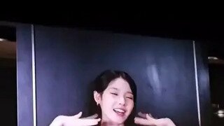아이유 셀카