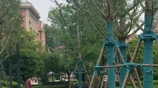 산책하다 로봇 만남