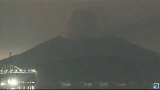 일본 화산 분화 장면