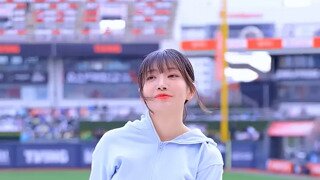 눈웃음 GOAT 치어리더