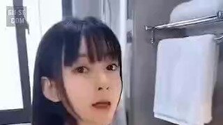 머리 넘기는 여자들