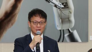 Skt. '현존 최신기술 모두 적용.보안 안심하시라.'