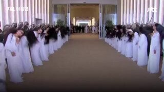 '트럼프 환영' UAE 소녀들