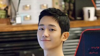 손흥민을 극찬한 노인의 정체