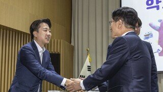 단일화 안하면  준스기는 정치적으로 뒤짐  ㅋㅋ