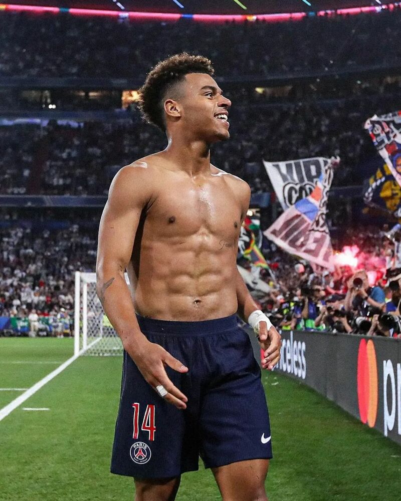 웹진 인벤 : 05년생 psg 두에 선수의 자기관리 - 오픈이슈갤러리 05년생 psg 두에 선수의 자기관리