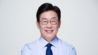 대통령시계 굿즈로 좀 팔면 안되나