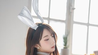 ㅇㅎ)고향집에 있는 토끼가 새끼를 낳았데요~~