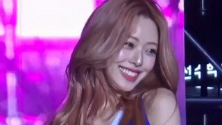 ITZY 유나 내려간 가죽바지 골반