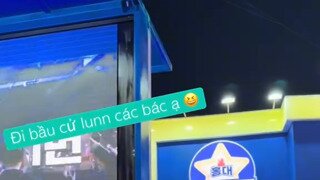 대선 유세차에 올라탄 벳남녀