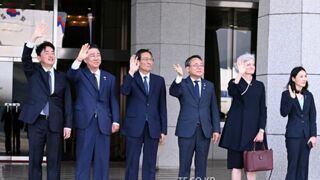 직장 상사 배웅하는 비서실장