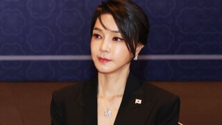 김 여사 디올백, '대통령기록물 목록'에 없었다…'뇌물' 논란 재점화 가능성
