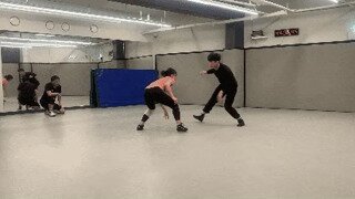 상대가 여자라고 봐주지 않는다