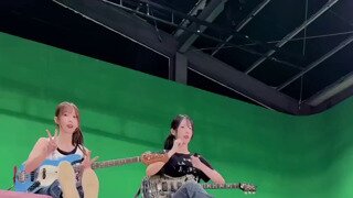 드디어 음악방송까지 나온 QWER 