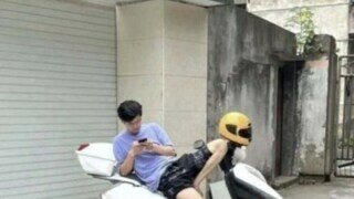 오빠그년 누구야?